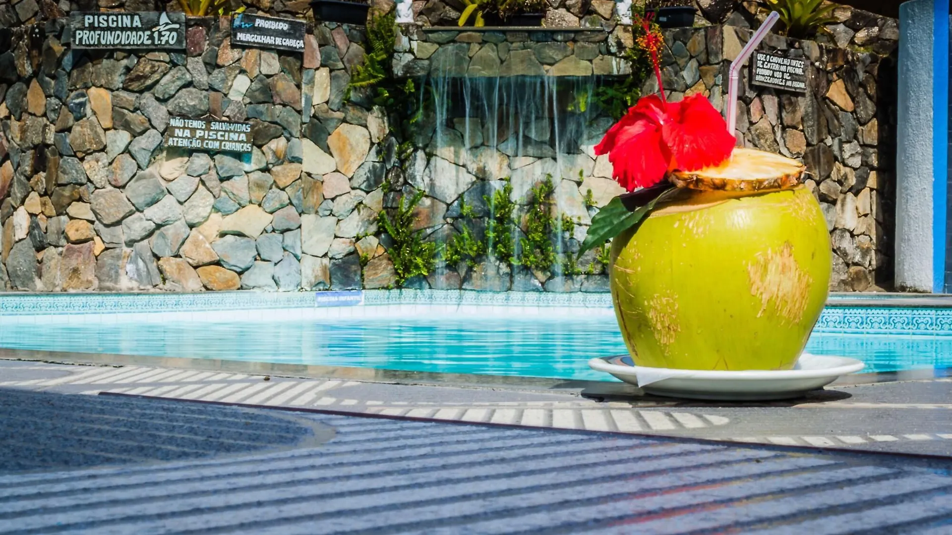 Hotel Porto Das Ancoras ポルトセグロ